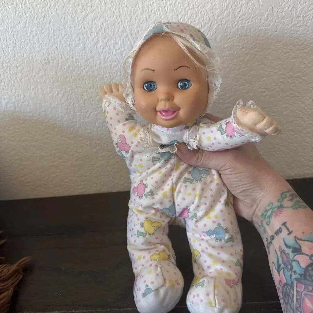 Rare Vtg 1992 Galoob Baby Soft Body Plush Doll Sleepy Eyes Puppet